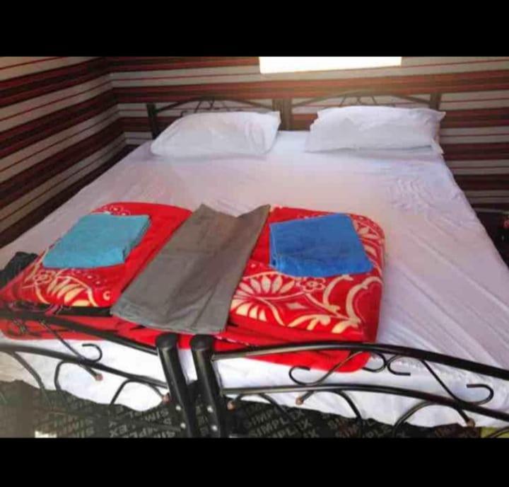 Wadi Rum Secrets Camp Bagian luar foto