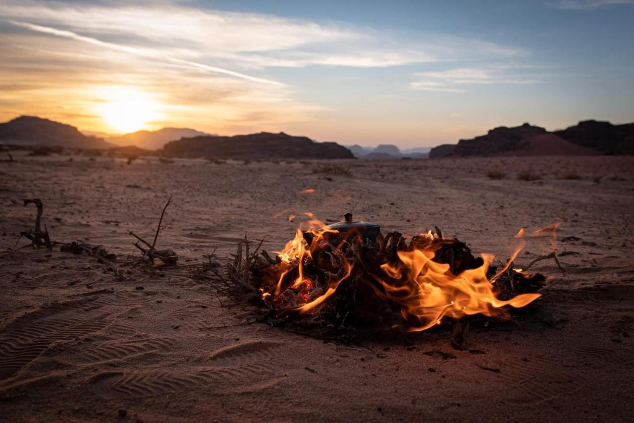 Wadi Rum Secrets Camp Bagian luar foto