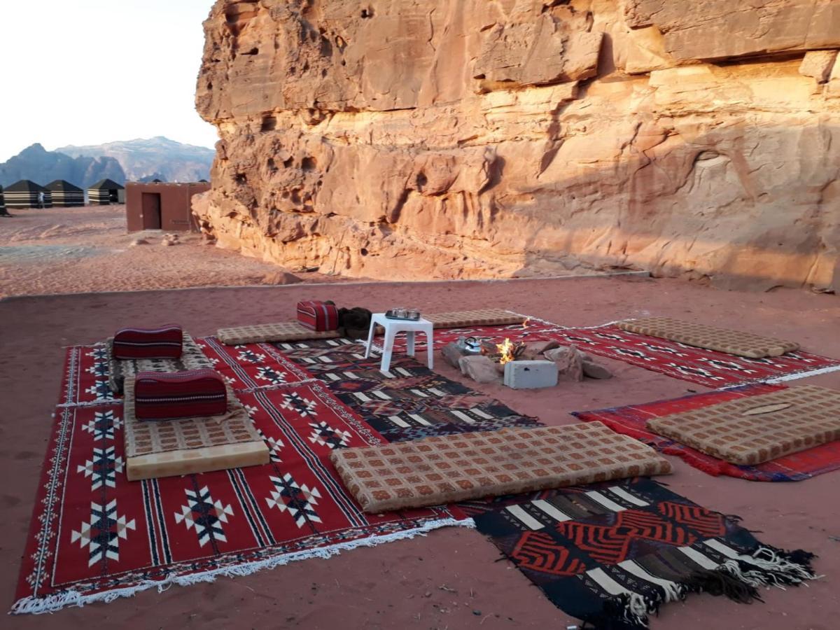 Wadi Rum Secrets Camp Bagian luar foto