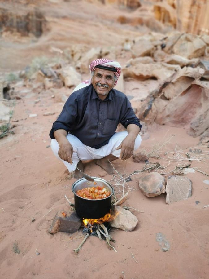 Wadi Rum Secrets Camp Bagian luar foto