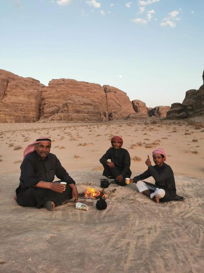 Wadi Rum Secrets Camp Bagian luar foto