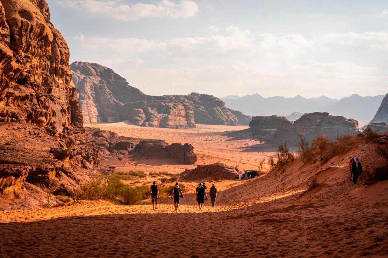 Wadi Rum Secrets Camp Bagian luar foto