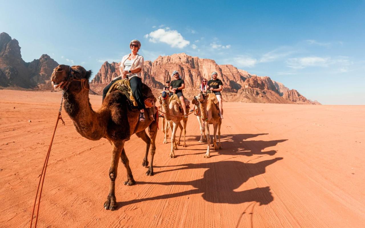 Wadi Rum Secrets Camp Bagian luar foto