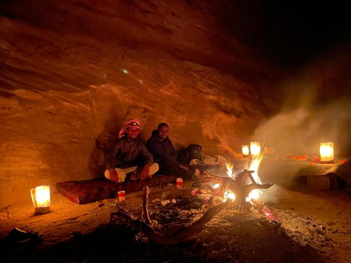 Wadi Rum Secrets Camp Bagian luar foto