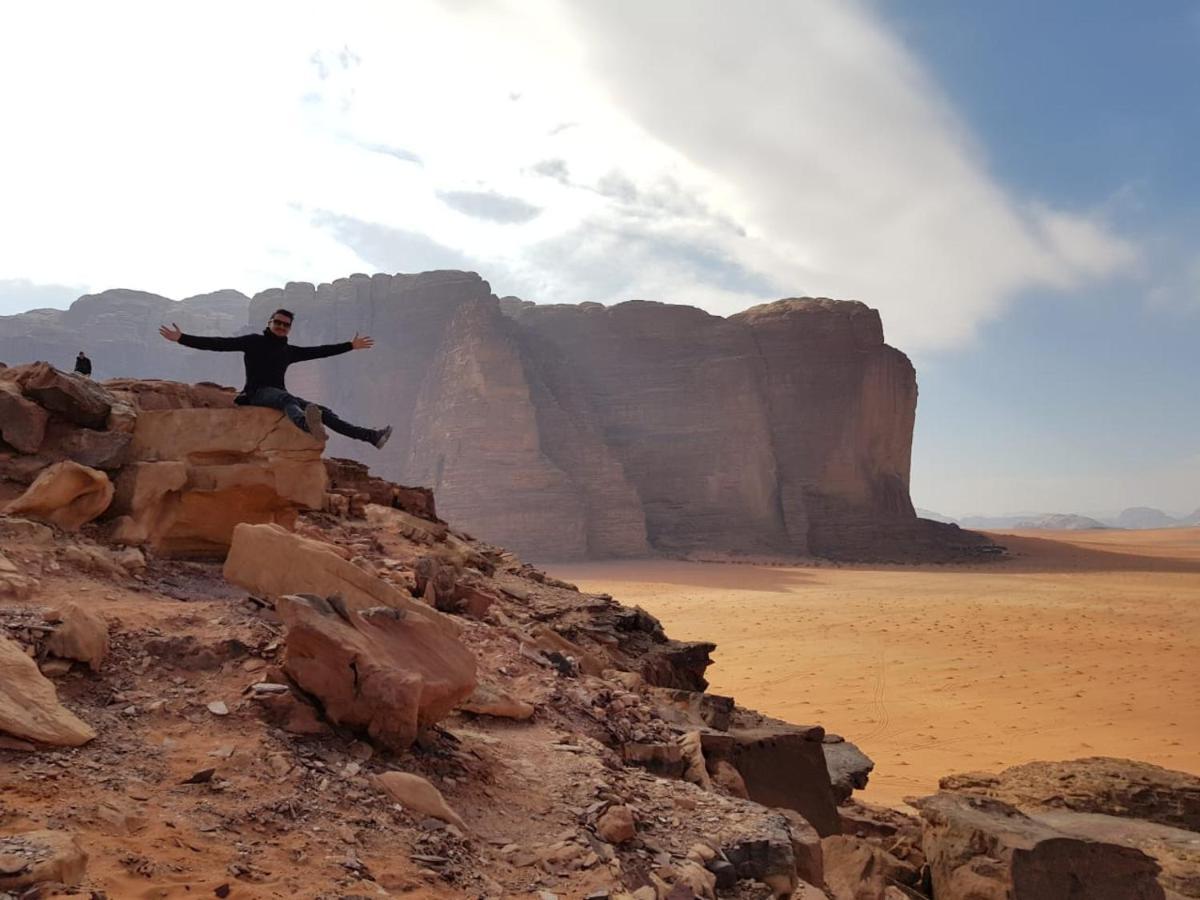 Wadi Rum Secrets Camp Bagian luar foto